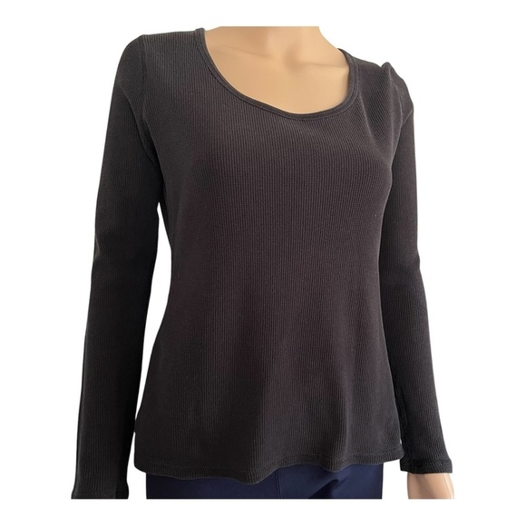Faden Glory minimalist casual black shirt top Medium waffle pattern scoop neck - Picture 8 of 11